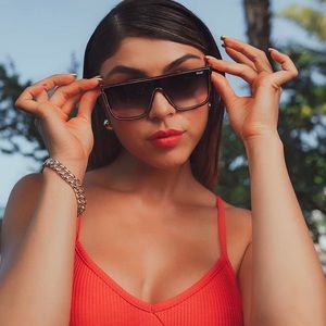 Quay Nightfall Sunglasses NWT